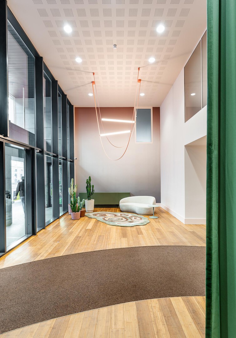 Interieurontwerp inkomzone van kantoorgebouw