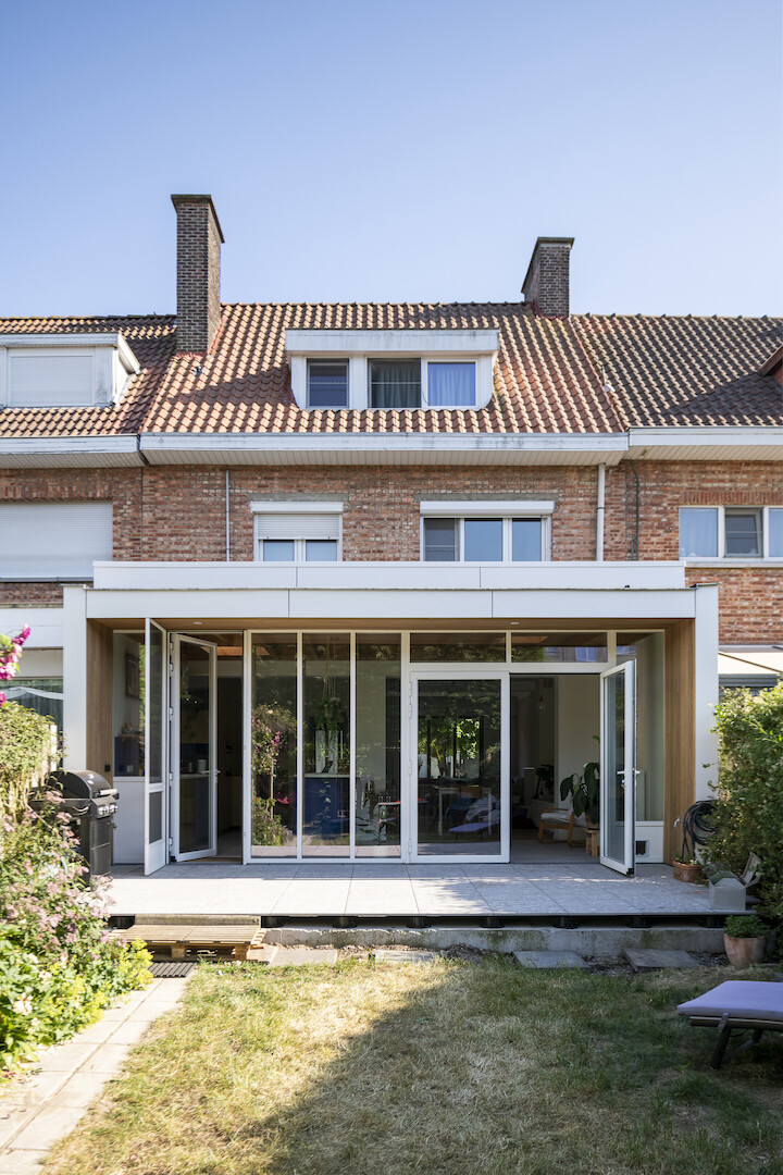 Extension residence and interior design kitchen and living room