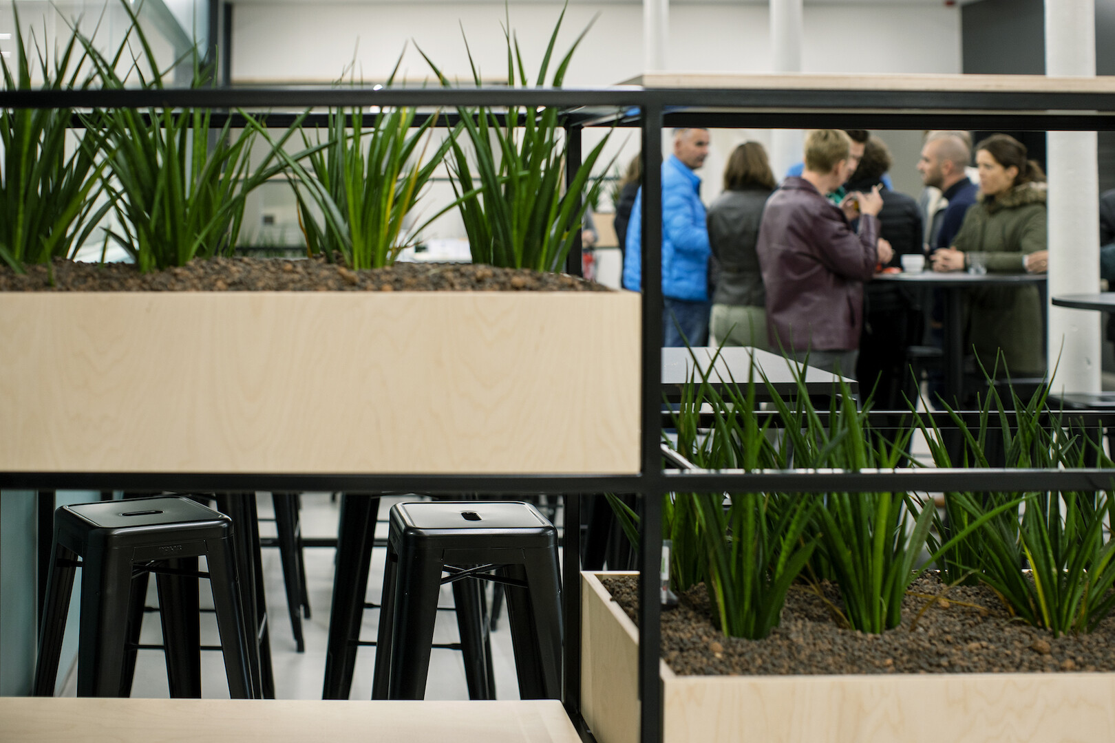 Inrichtingsplan met meubilair voor een universitaire campus cafetaria