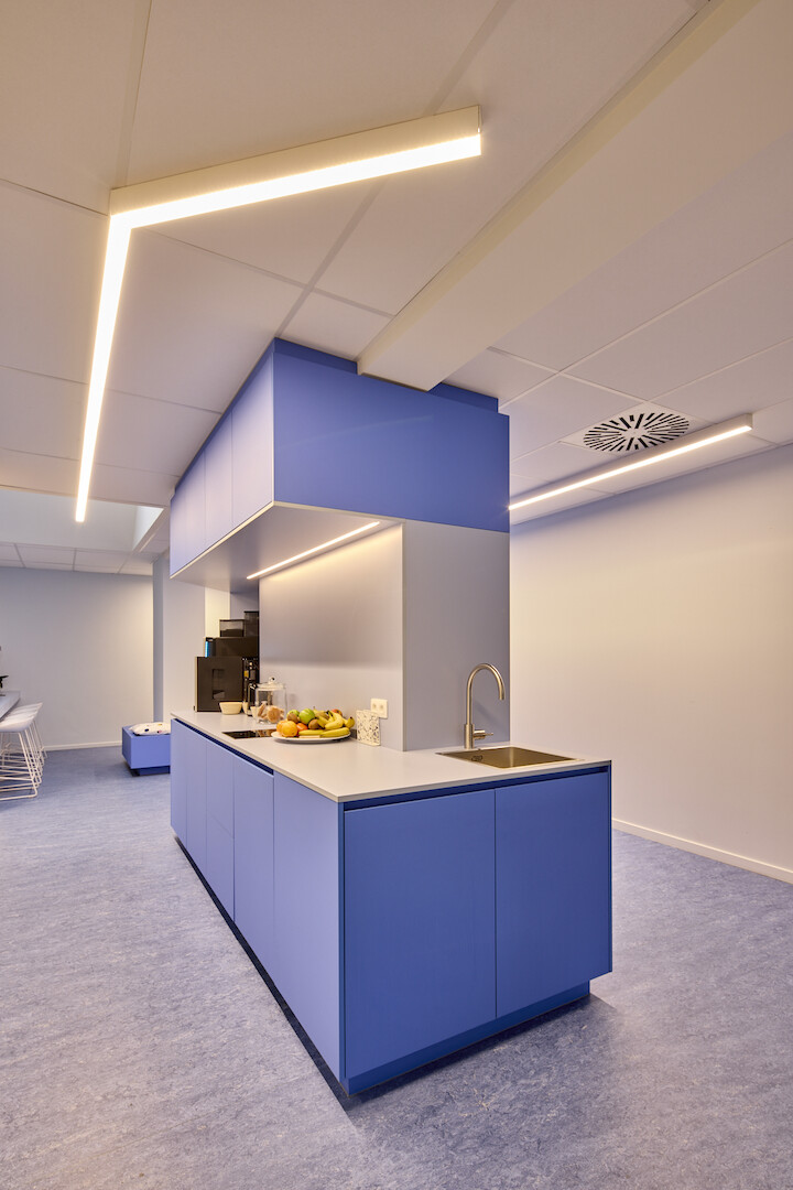 Circular interior renovation and office optimization in Antwerp