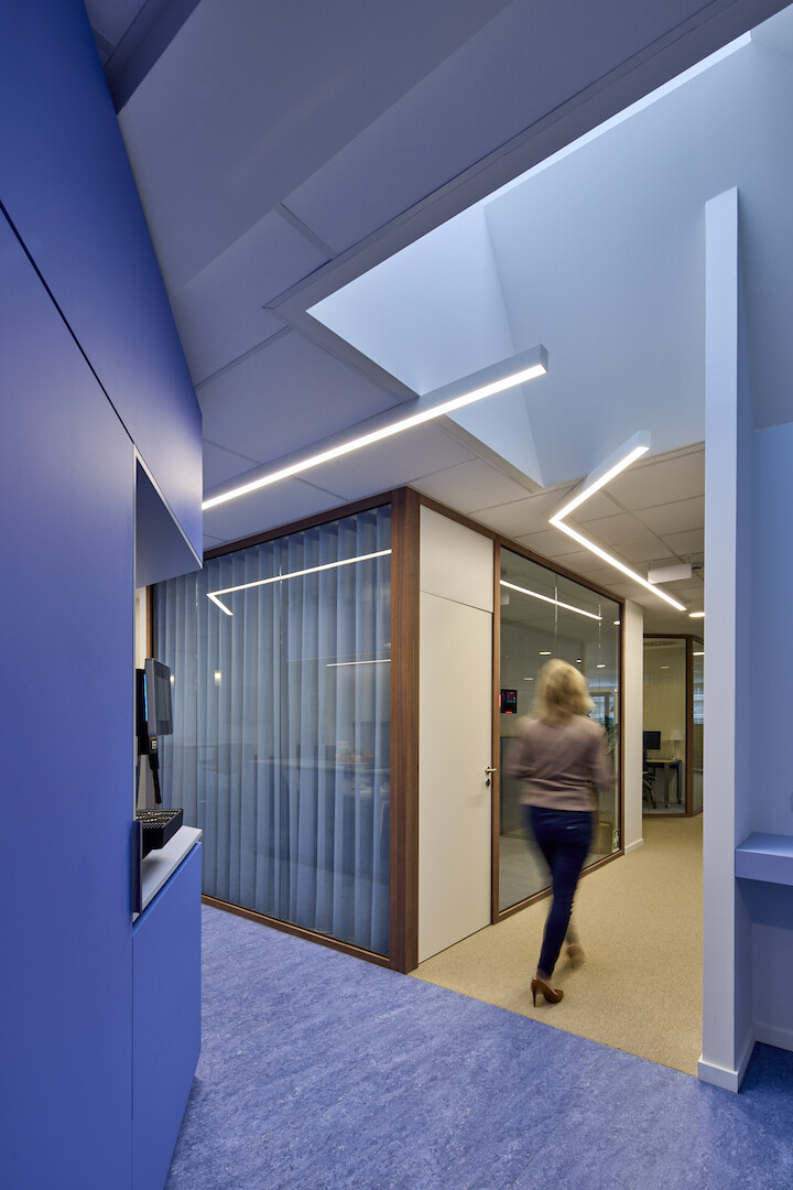 Circular interior renovation and office optimization in Antwerp