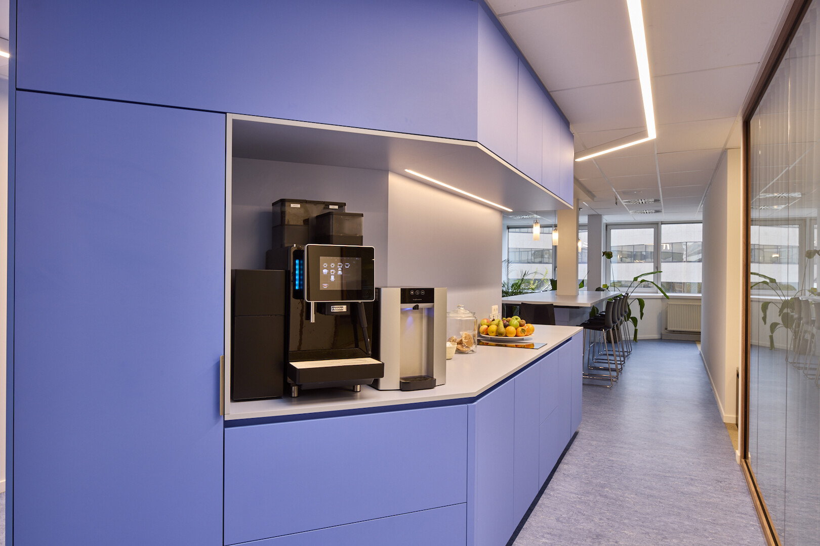 Circular interior renovation and office optimization in Antwerp