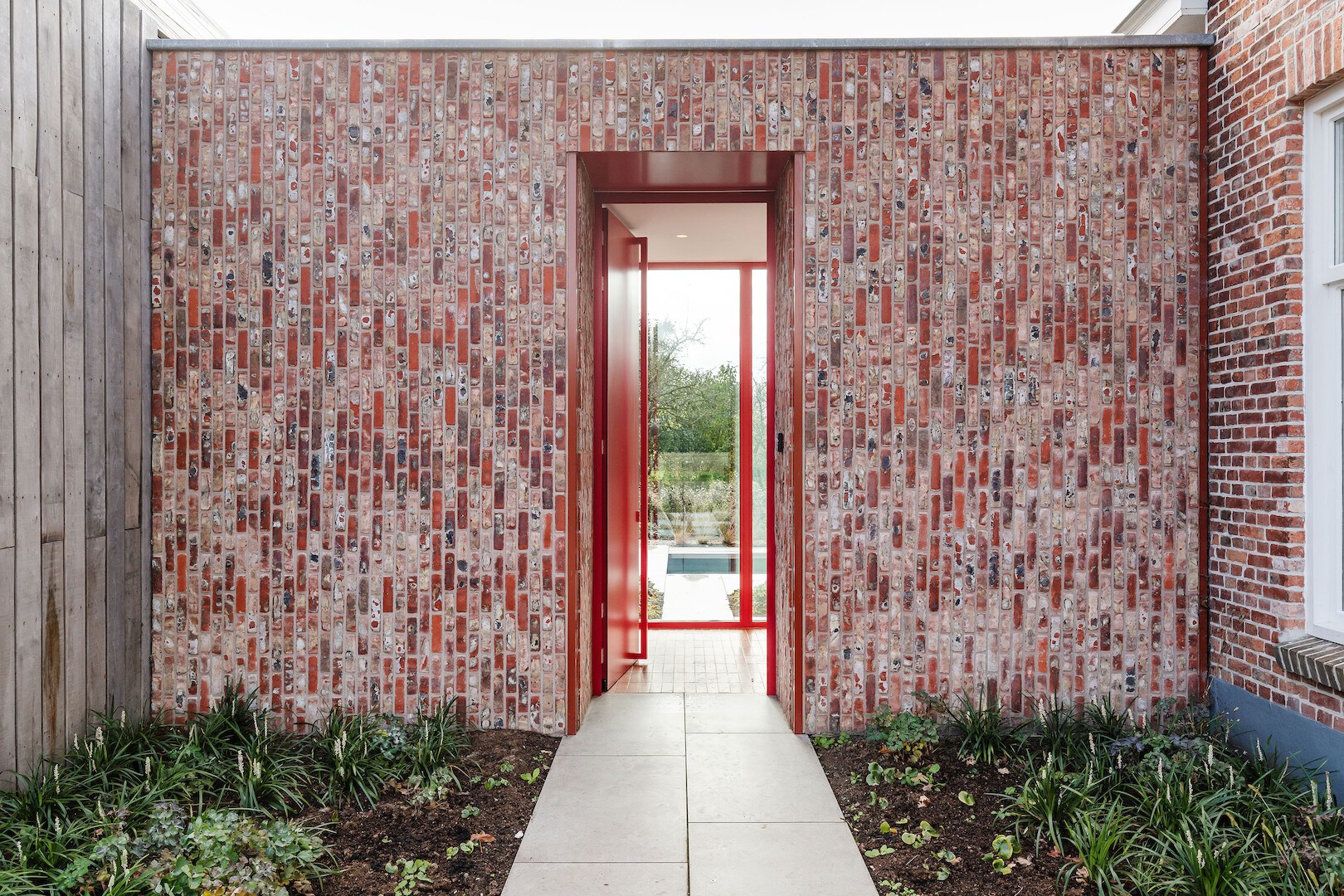 Gezinswoning verenigt herbestemming en nieuwbouw